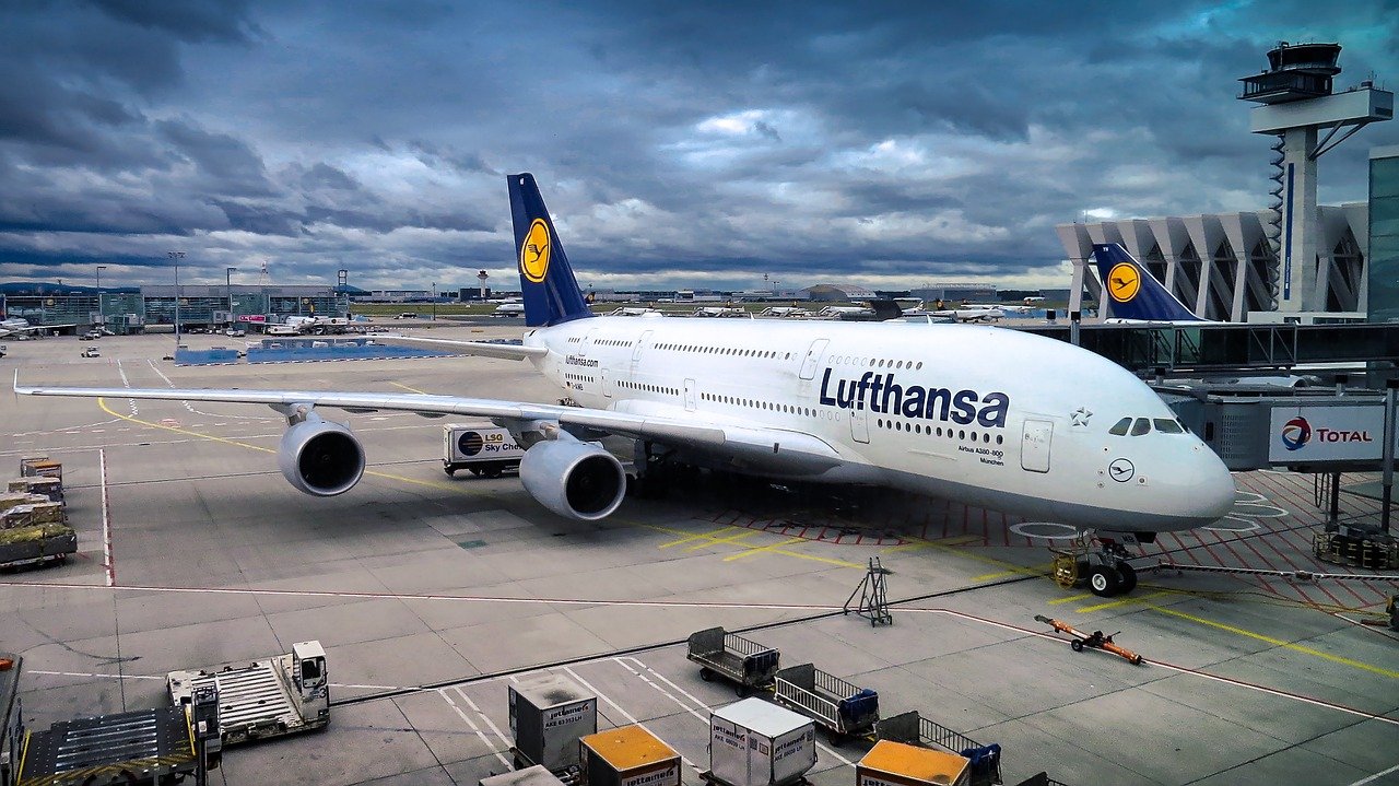 Lufthansa: tutto quello che devi sapere su questa compagnia. Caratteristiche-Offerte-Bagaglio a mano