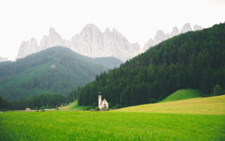 Val di Non: vacanza rurale e paesaggi montani