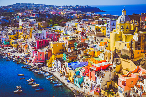 Procida, Capitale della Cultura 2022: cosa vedere, spiagge, mitologia