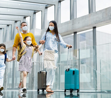 Viaggiare con i bambini: 20 consigli che salveranno le prossime vacanze in famiglia