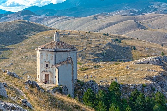 cosa fare in abruzzo  mete abruzzo  abruzzo turismo  abruzzi cosa vedere  sulmona cosa vedere  abruzzo cosa vedere  cosa vedere in abruzzo  cosa visitare in abruzzo  pescara cosa vedere  posti da visitare in abruzzo  cosa vedere abruzzo