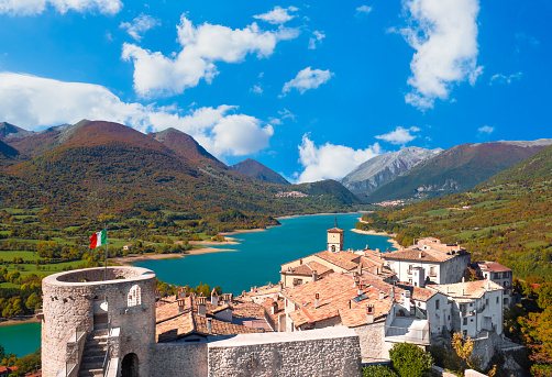 Abruzzo posti da visitare particolari, dove ti sembrerà di stare in un'altra parte del mondo