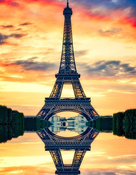 Quanto è alta la Tour Eiffel ?