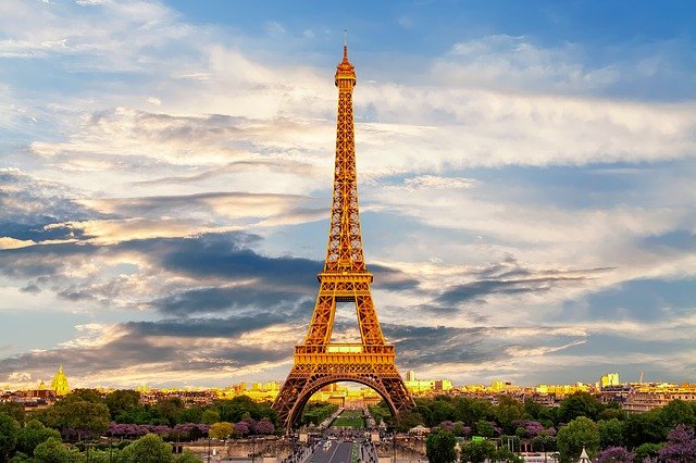 Quanto è alta la Tour Eiffel altezza torre eiffel immagini torre eiffel immagini tour eiffel parigi tour eiffel ristorante torre eiffel costruzione torre eiffel