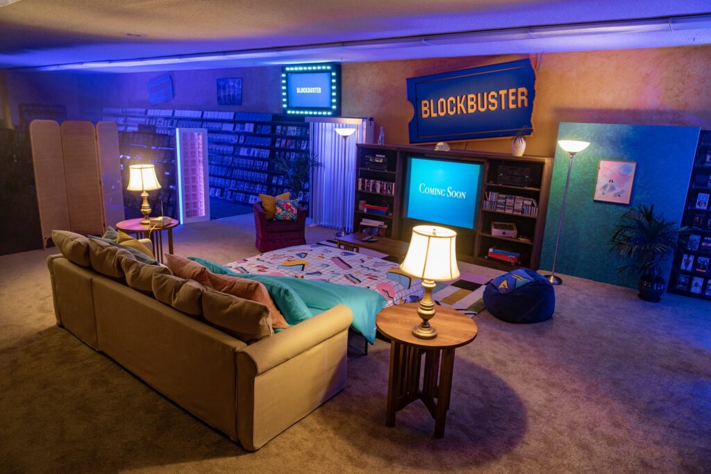 Blockbuster trasformato in un Airbnb Blockbuster trasformato in Airbnb Blockbuster un Airbnb Blockbuster Airbnb Blockbuster Airbnb dove