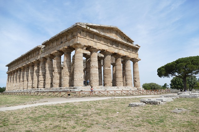 Paestum Tempio di Nettuno
cilento live	
cilento mappa	
il cilentano	
spiagge cilento	
cilento dove si trova
cartina cilento	
castellabate cosa vedere
mappa cilento	
Paestum Tempio di Nettuno
Arco Naturale di Palinuro
paestum
acciaroli
grotta azzurra palinuro