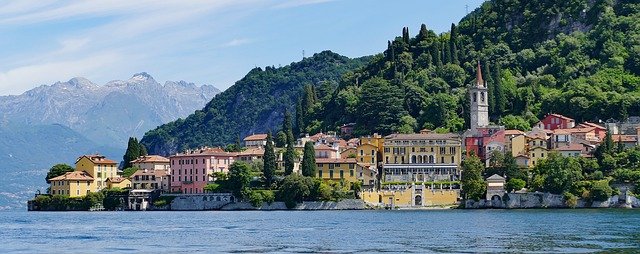 lago di como cosa vedere  lago di como hotel  lago di como immagini  lago di como cosa visitare  lake como  lago como mete lago di como  forma il lago di como  como lago  isola nel lario